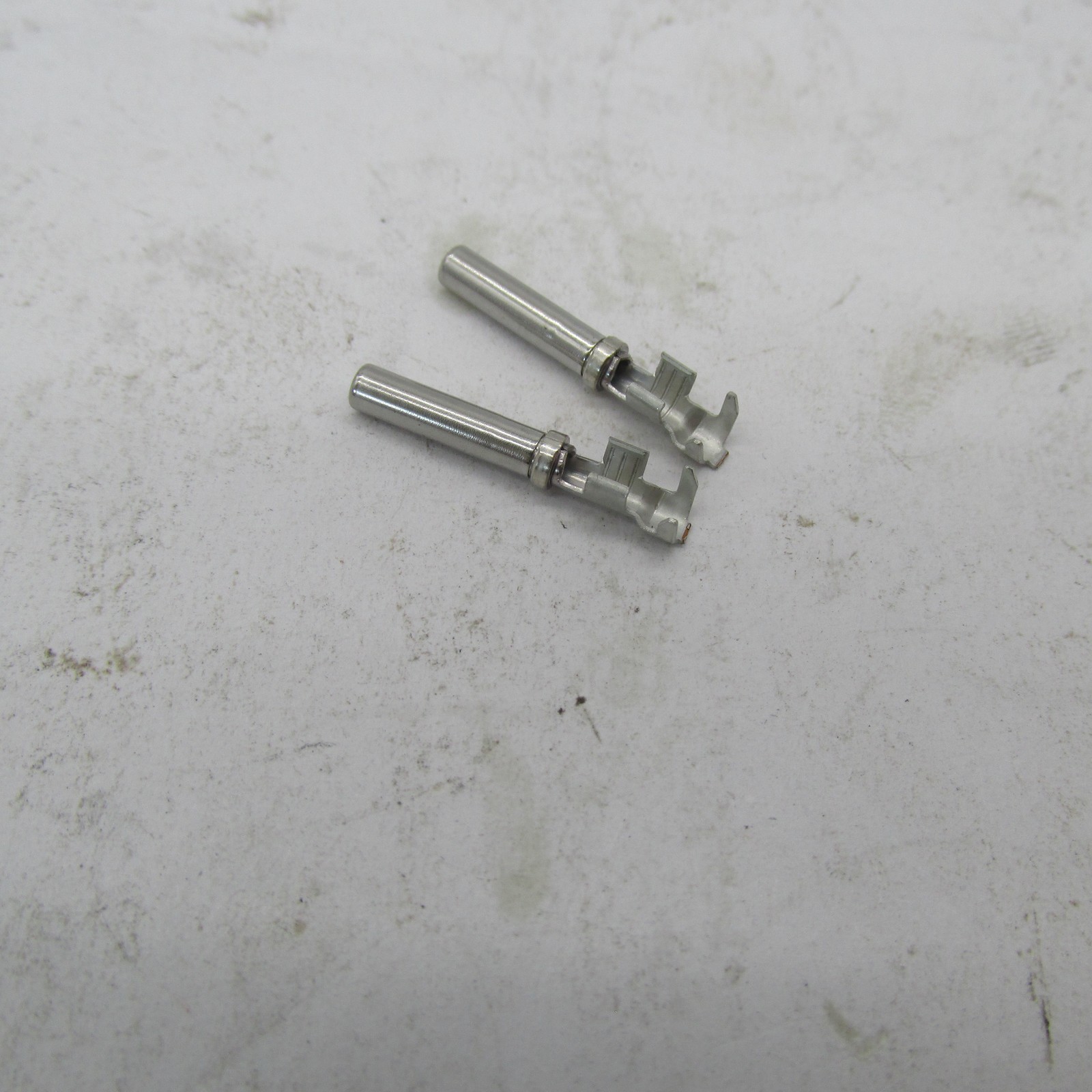 Lot of 22 Harley-Davidson OEM 16-18 AWG Socket Terminals 72191-94