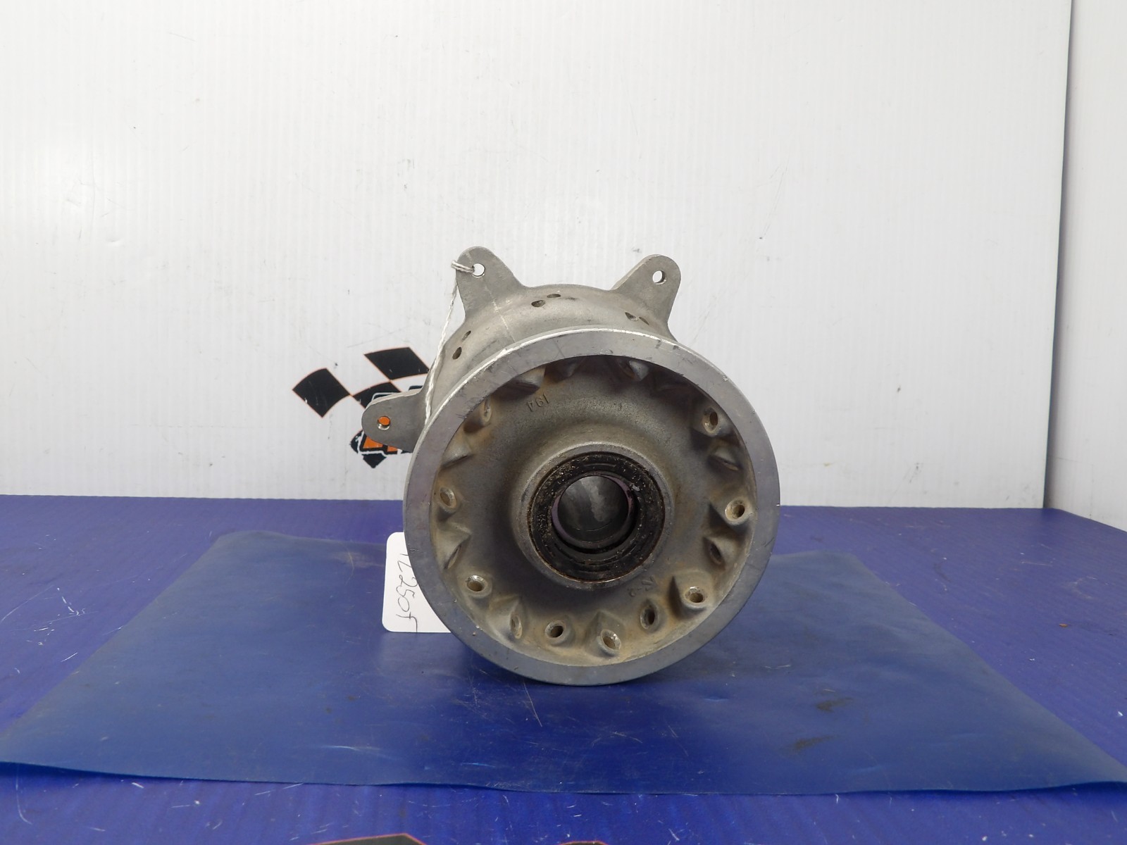 🏁 Front Wheel Hub Assembly – Fits 2006 Yamaha YZ250F