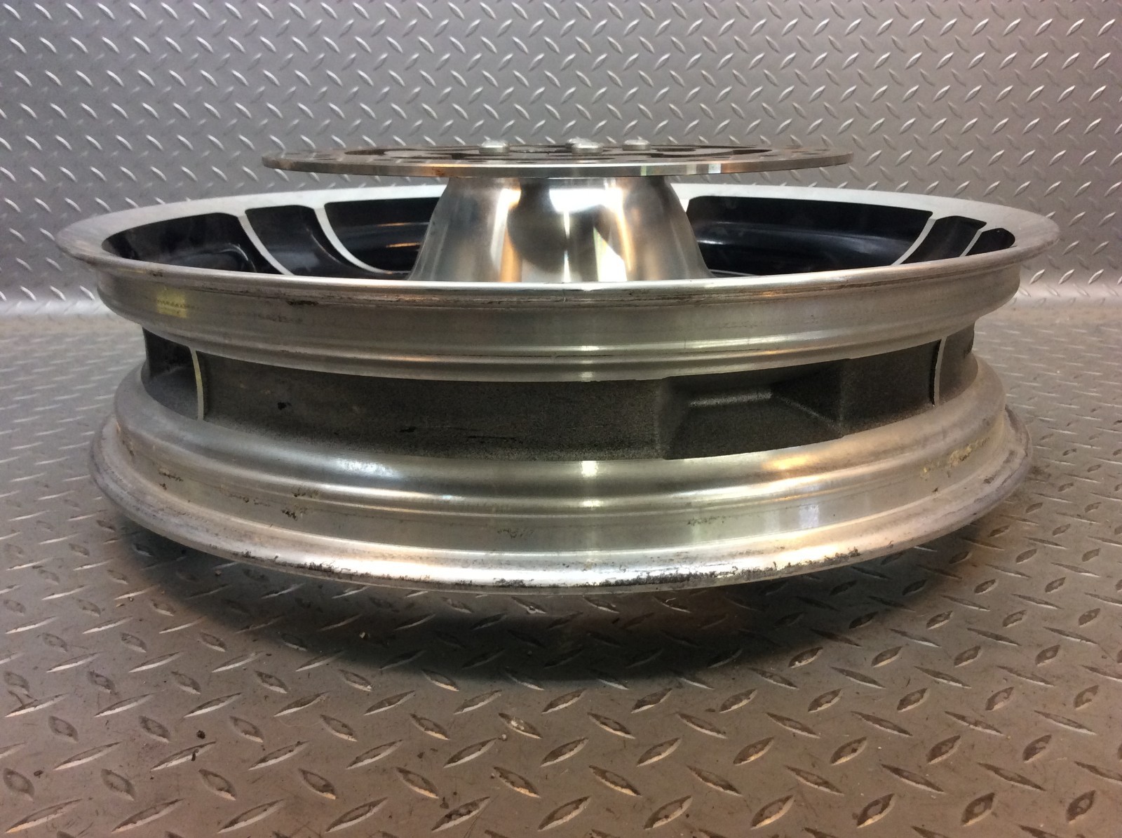 09-25 Harley Davidson Touring 5 Spoke Airstrike Front Rim Wheel 18×3.5 25mm