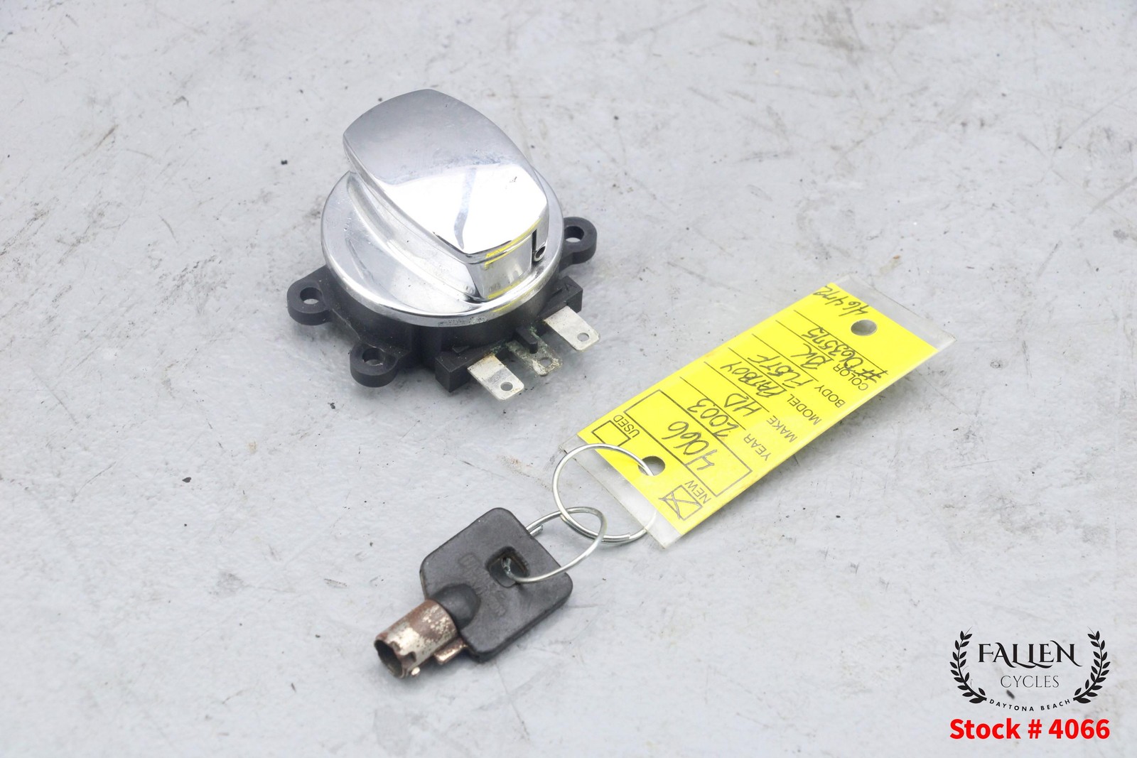 2003 Harley Softail Fatboy Ignition Switch Lock Knob Assembly + KEY VIDEO #4066