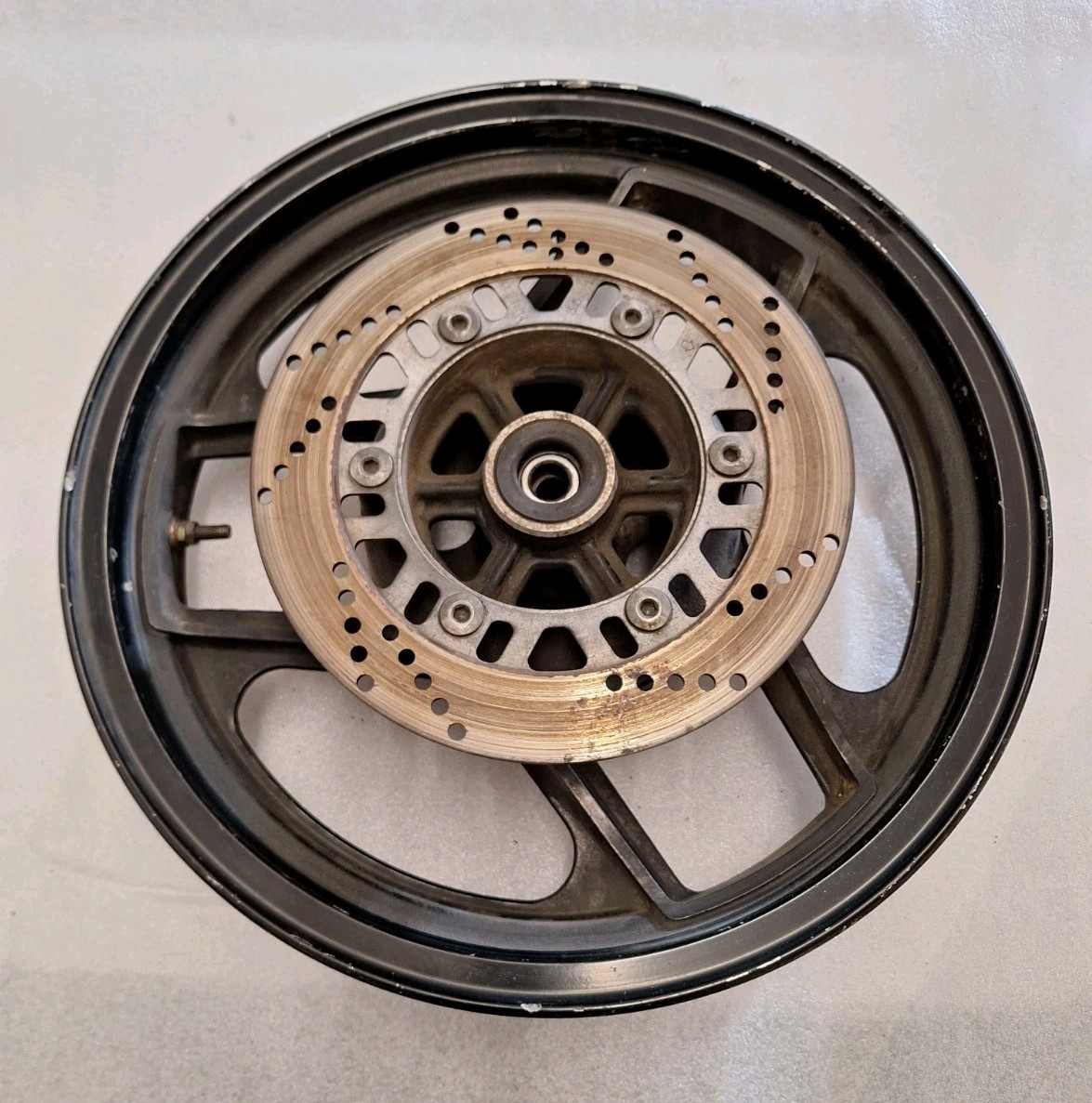 4. Kawasaki GPZ 600 R ZX600 A Rear Wheel Rim 3.00 X 16 Inches R-1181