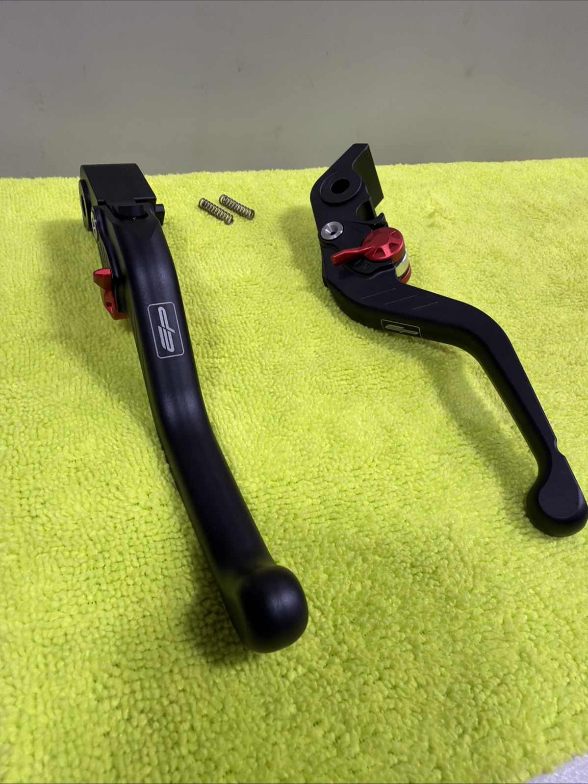 Evotech Evo Short Clutch and Brake Lever Set – Ducati Diavel V4 Like New! In USA