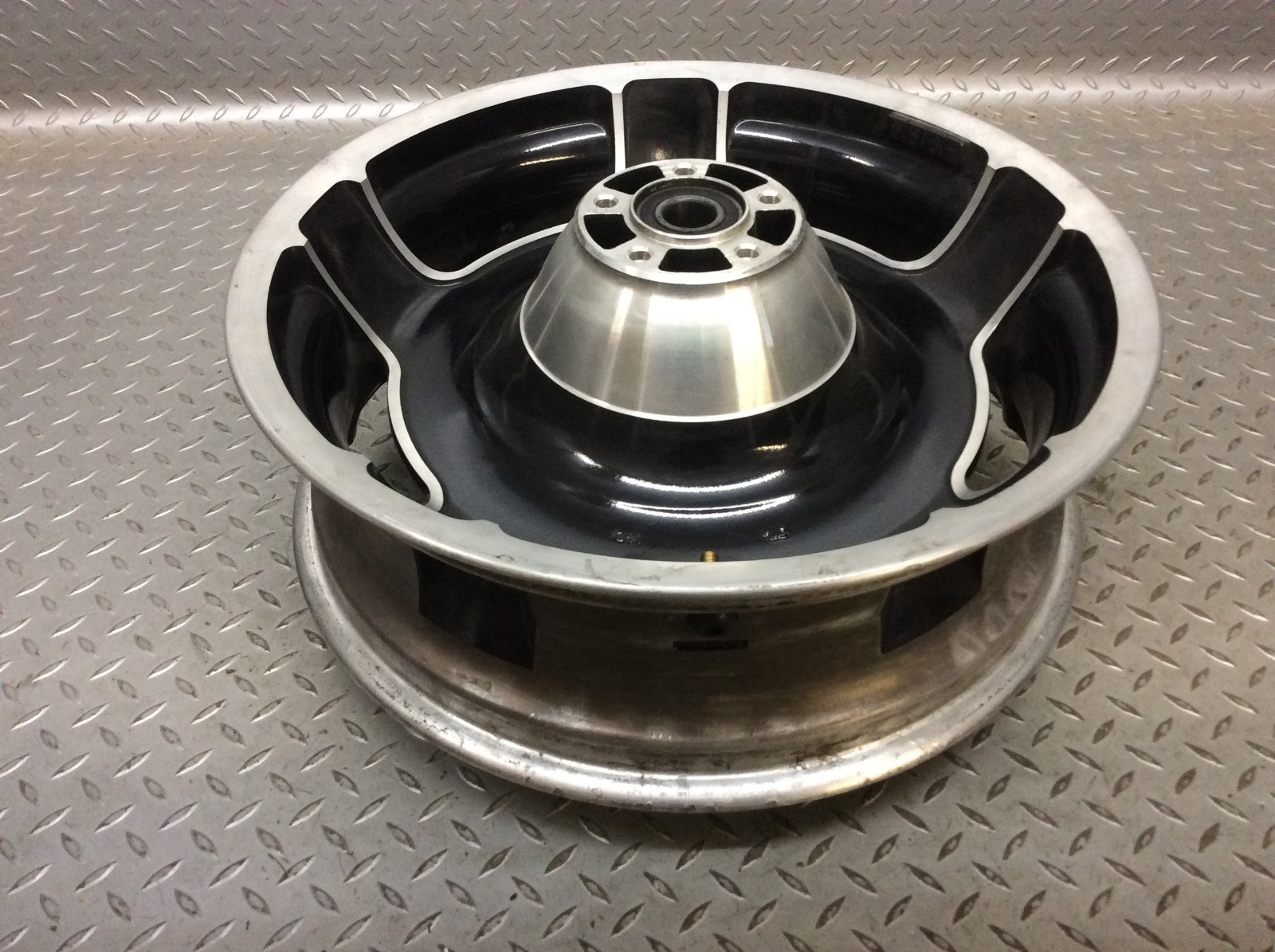 09-25 Harley Davidson Touring 5 Spoke Airstrike Rear Rim Wheel 16×5 25mm