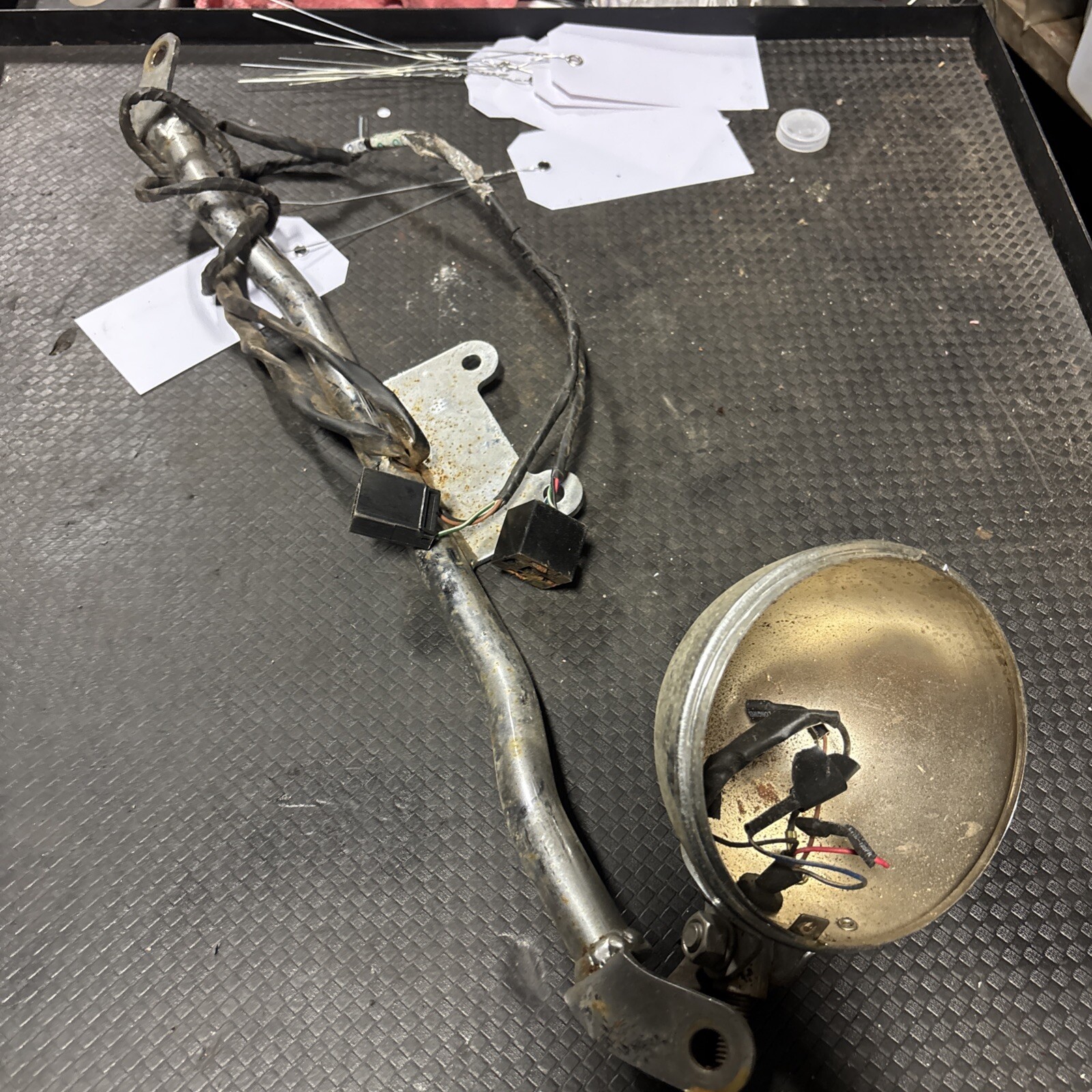 Triumph America 900 Speedmaster Accessory Light Kit Parts Only 2002-2008 OEM
