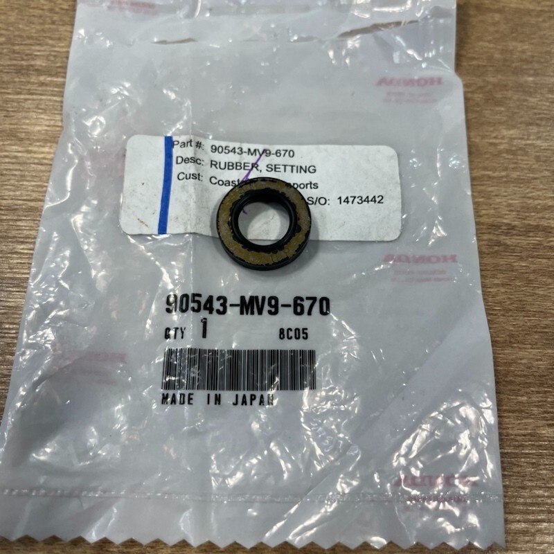 Honda OEM NEW NOS COBER BOLT SEAL / 90543-MV9-670 / XBR500 XL100V