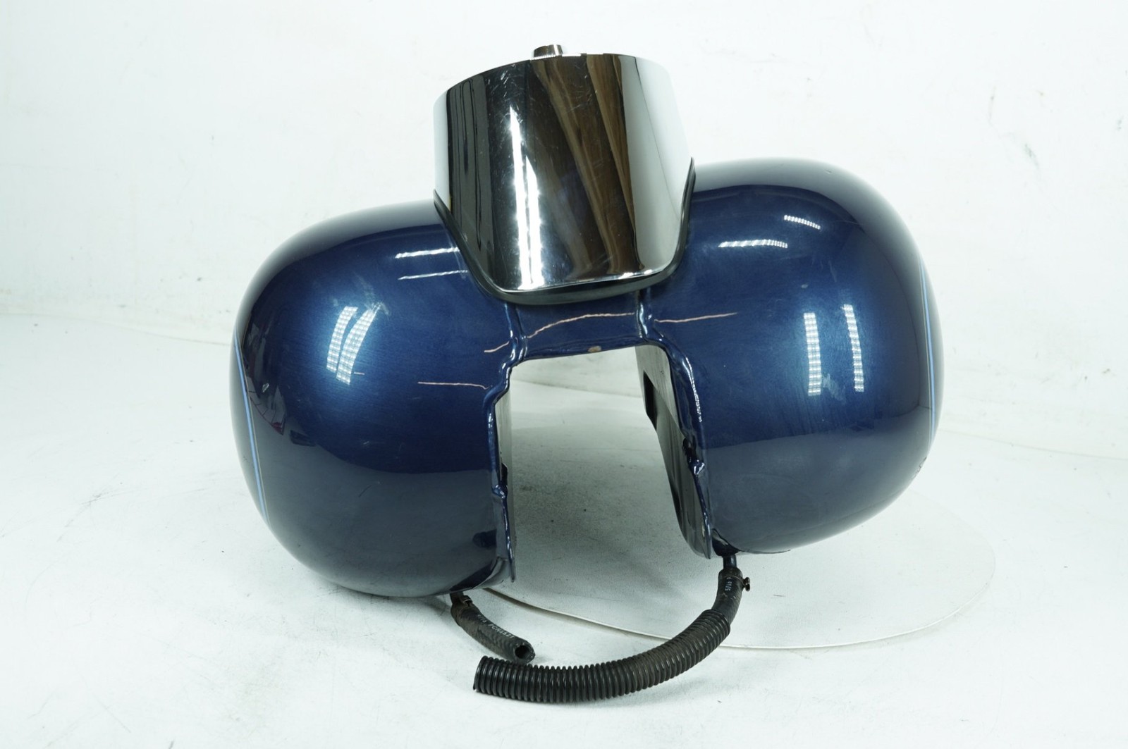 00 Harley Touring FLHT Electra Glide OEM Fuel Gas Tank Gasoline Reservoir DENTED