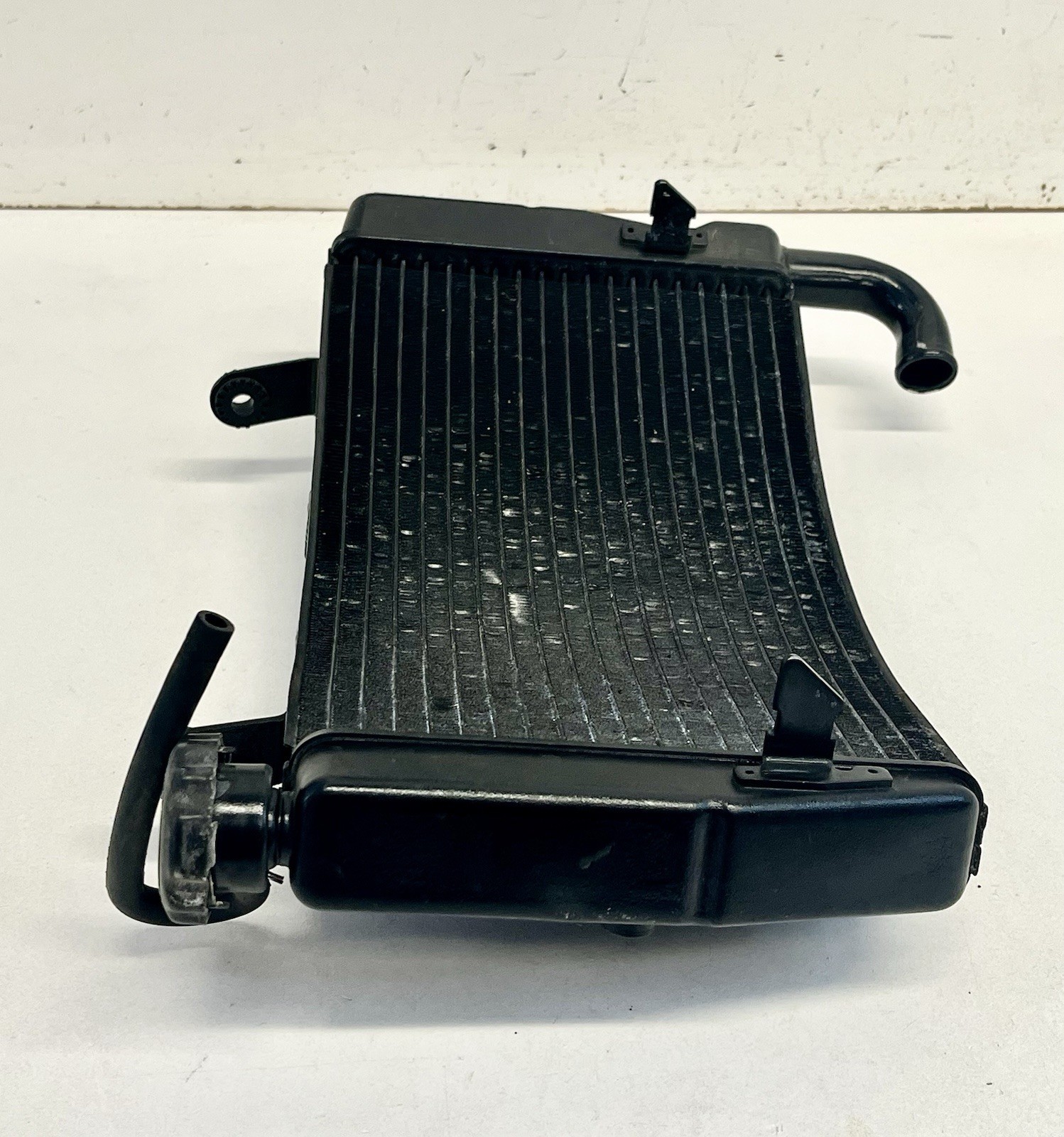 Genuine Ducati 749 999 Superbike 2005 Used 2.70 Liter Radiator 54840411A