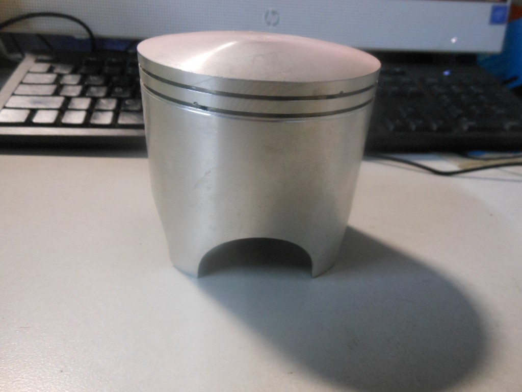 NOS Wiseco 0.60 Piston Kit Fits: Yamaha 82-83 YZ490 478P6