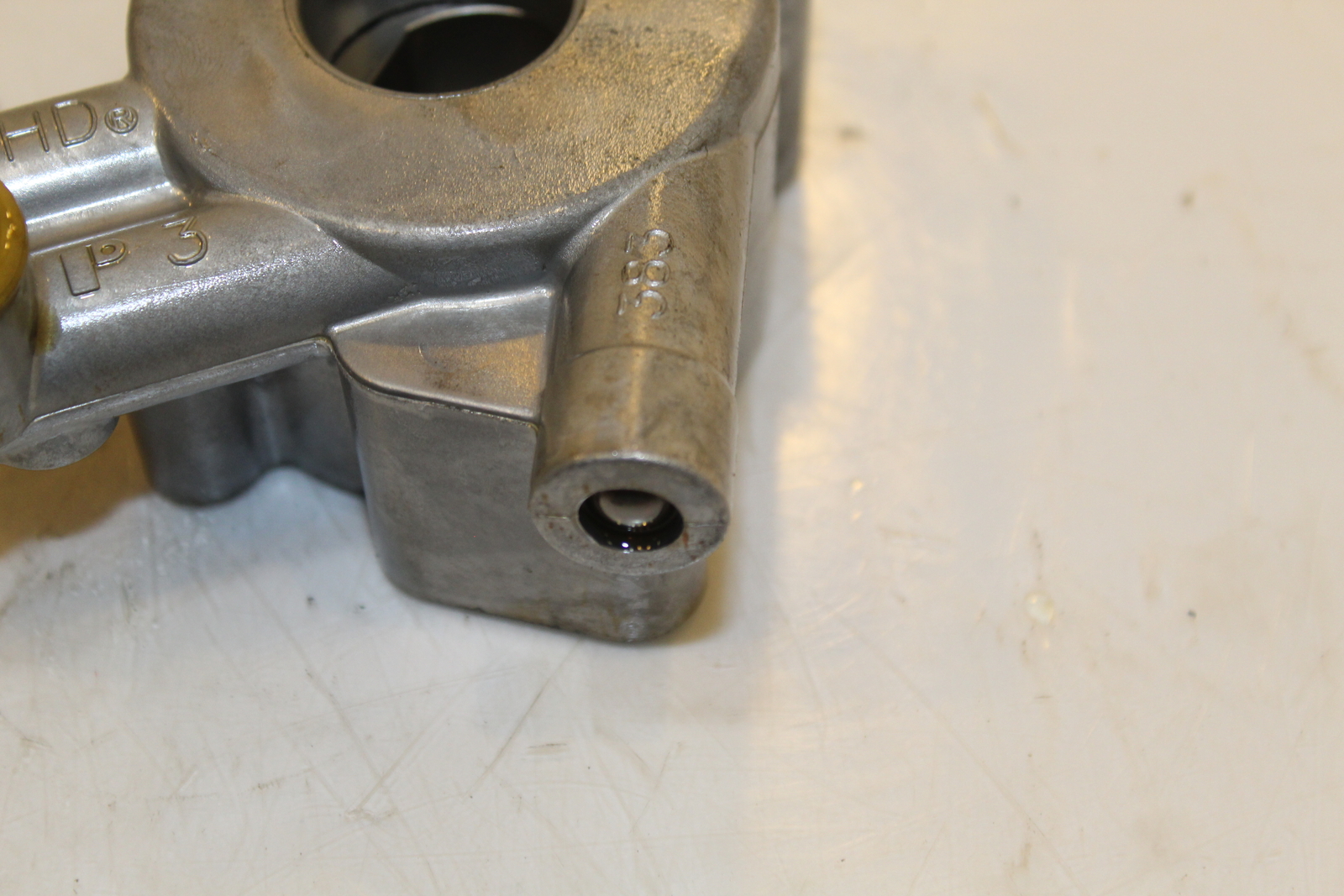 2007 Harley-Davidson Street Glide FLHX Engine Motor Oil Pump 26037-06