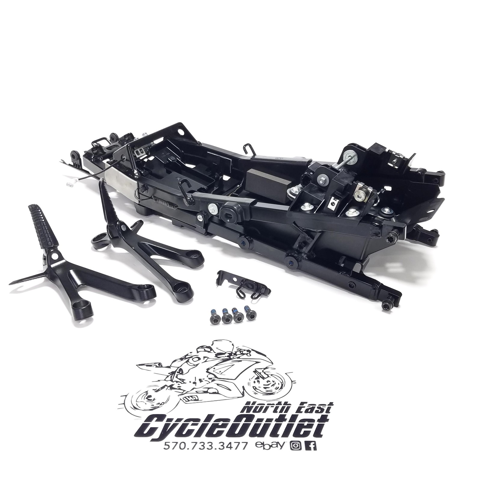 2022 17-24 SUZUKI GSXR1000R GSXR1000 OEM REAR SUBFRAME SUB FRAME PASSENGER PEGS