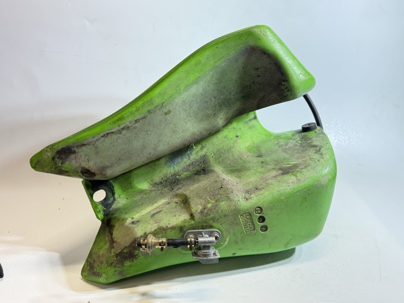 1986 1987 1988 KDX 200 Gas Fuel Petro Tank With Petcock And Cap