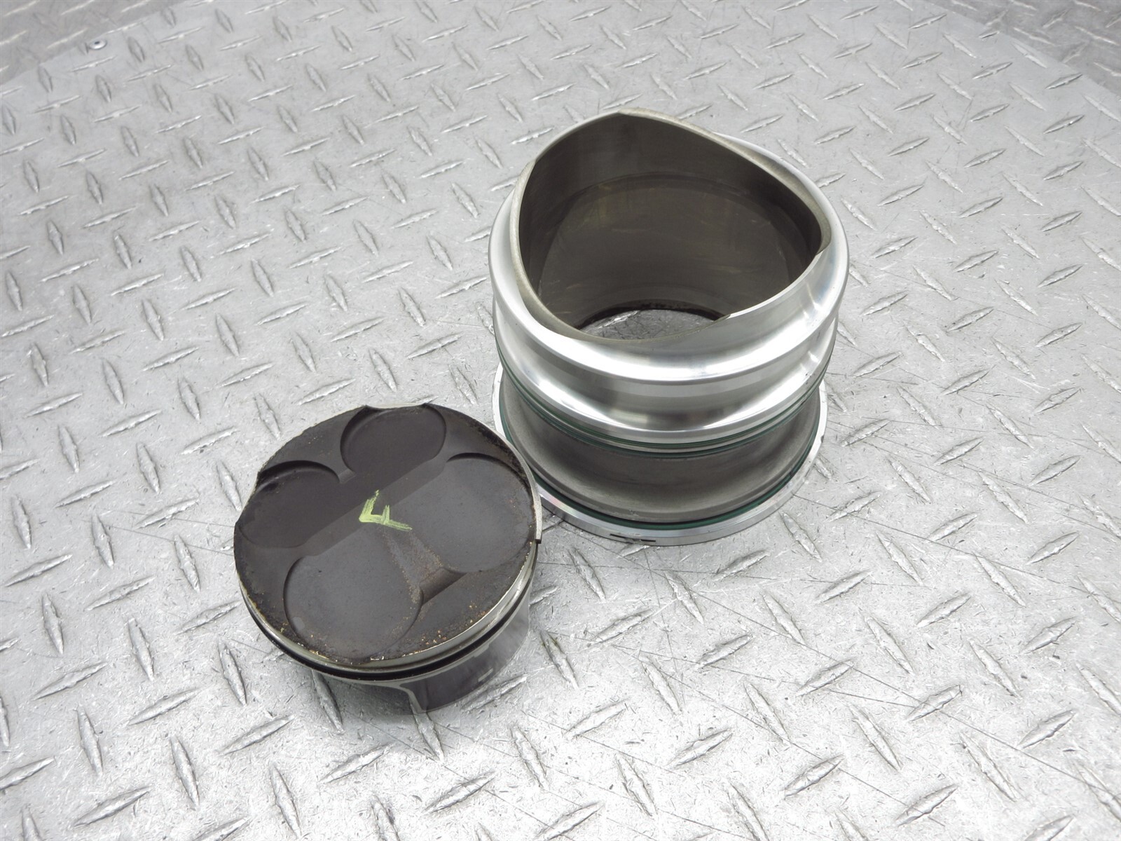 2017 16-19 Ducati Panigale 959 Front Horizontal Cylinder Barrel Jug Piston