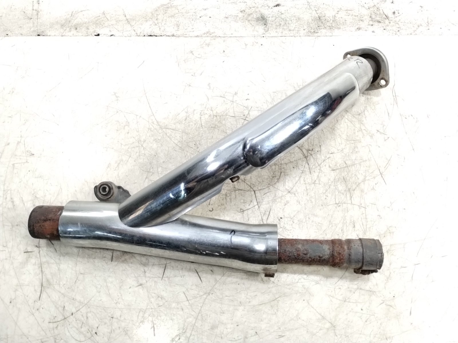 2005 Yamaha Royal Star Venture XVZ1300 Rear Right Exhaust Header Head Pipe