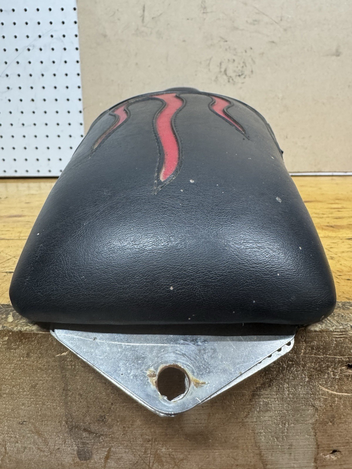 Harley-Davidson EVO Sportster Corbin Flame Seat