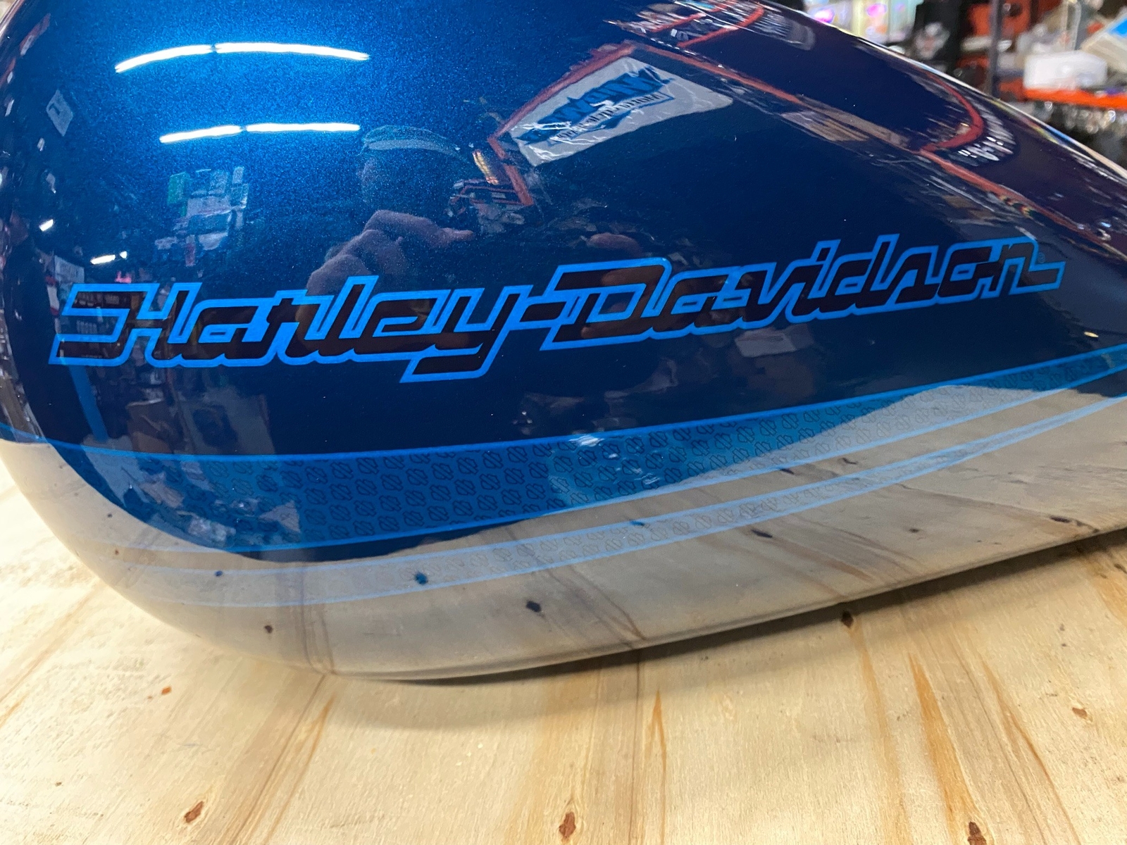 2020 heritage classic 114 tahitian teal Gas Tank M8 Softail Milwaukee 5 gal New