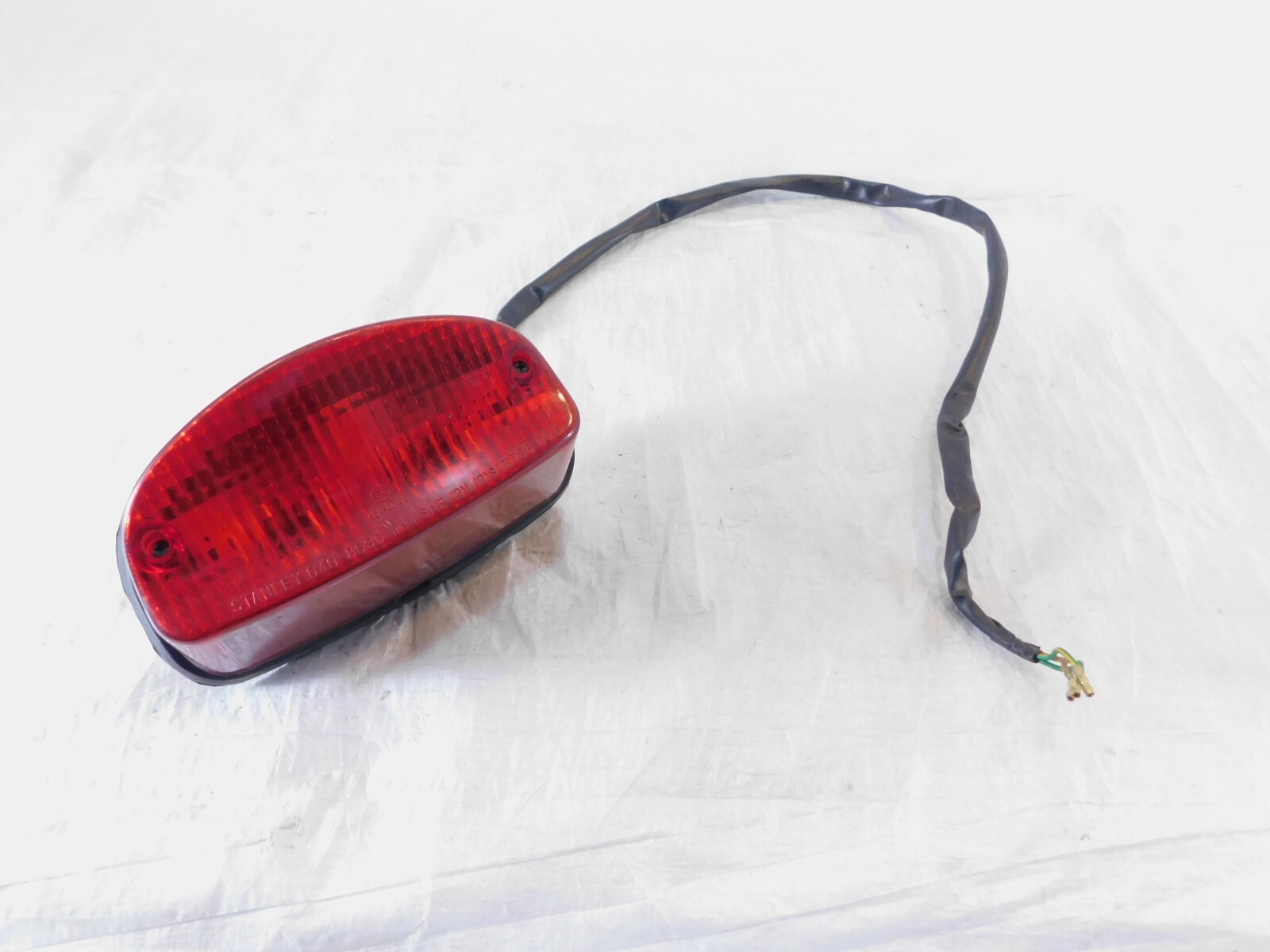 99-03 Honda VT600C VT600CD Shadow 600 Rear Tail Brake Light w/ Backplate & Lens