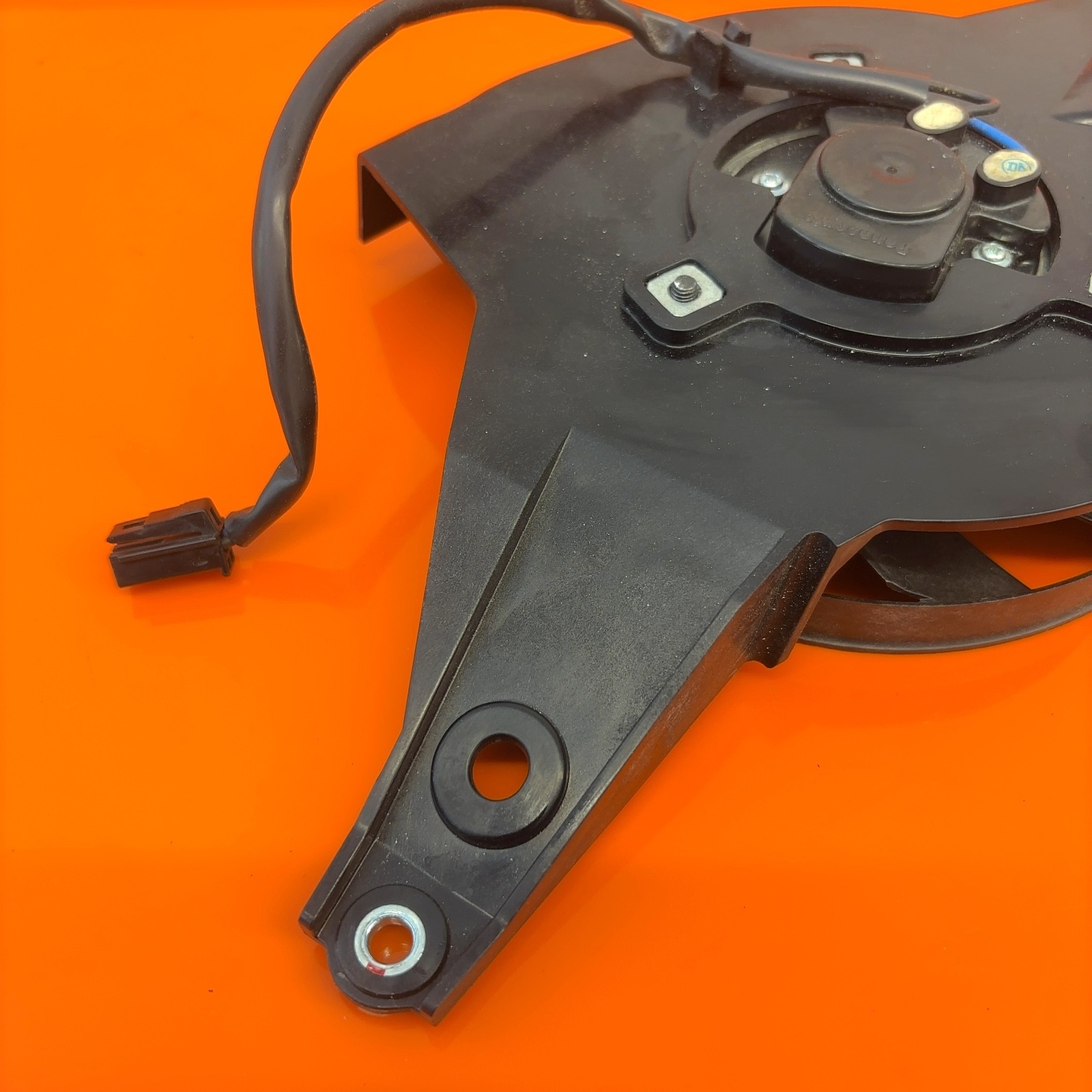 2025 2022-2025 YAMAHA YZF R7 OEM STRAIGHT ENGINE RADIATOR COOLING FAN