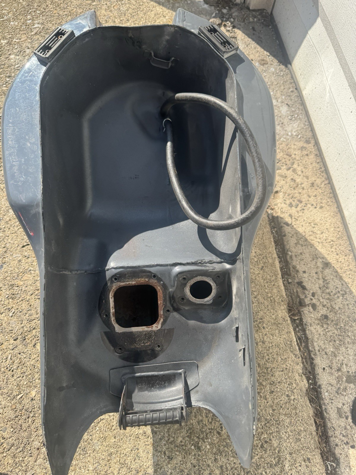 DUCATI OEM MONSTER GAS TANK 695 620 800 1000
