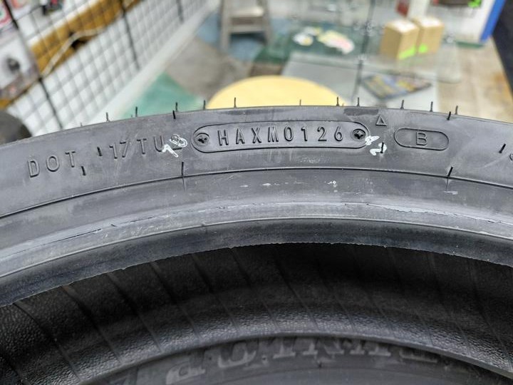 Dunlop 45252456 AE2 Front Tire 130/70B18 63H TL Blackwall B Bias Belted DOT 0126