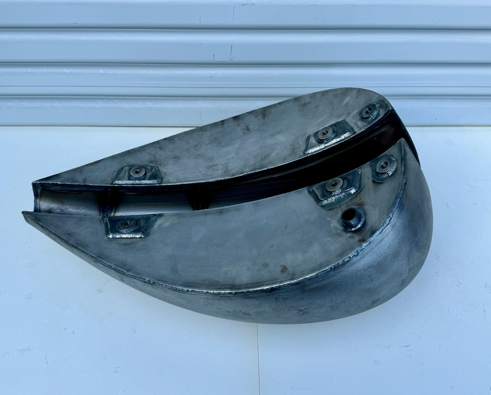 KRAFT TECH METAL MONSTERS 23″ x 14.5″ RAW STEEL GAS TANK CUSTOM HARLEY CHOPPER