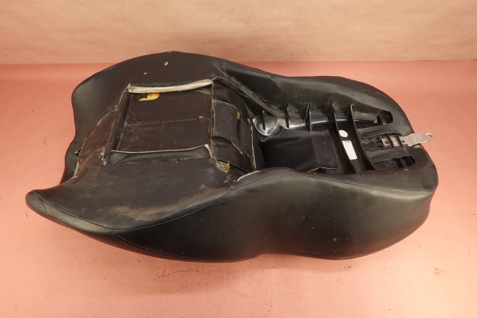 17-24 Harley FLHTCUTG Tri Glide Ultra Full One Piece Driver Passenger Seat