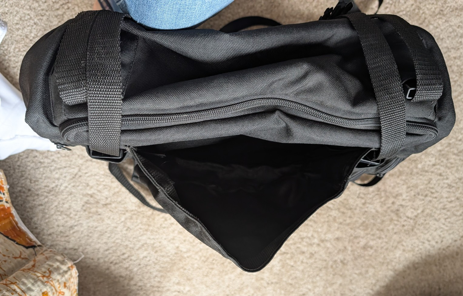 T-BAGS Expandable Black Canvas Motorcycle Travel Bags +Top Roll Bag + Bungee Net