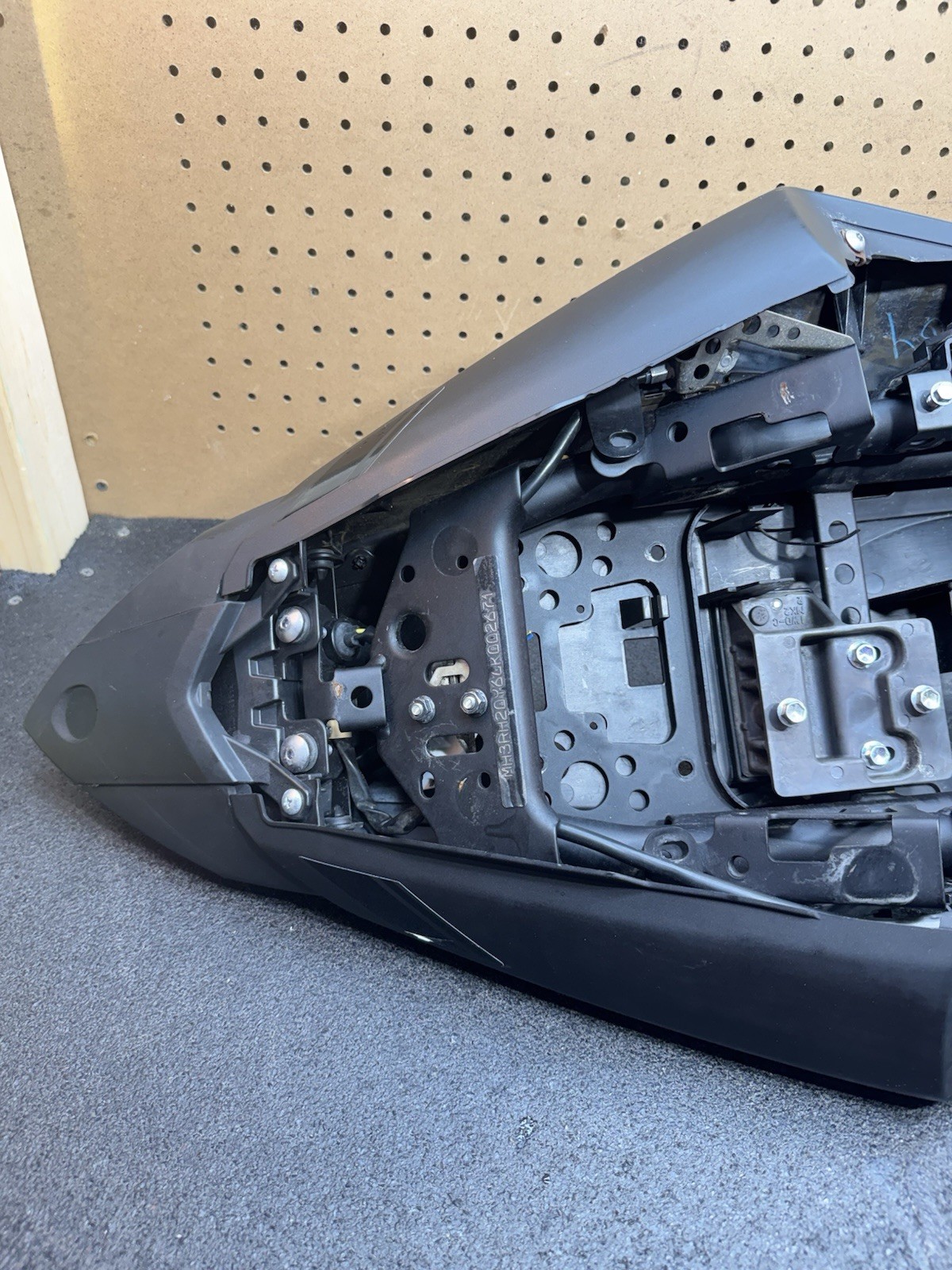 19 20 22 23 24 2023 YAMAHA MT-03 R3 OEM Subframe Sub Frame Chassis Straight Cut