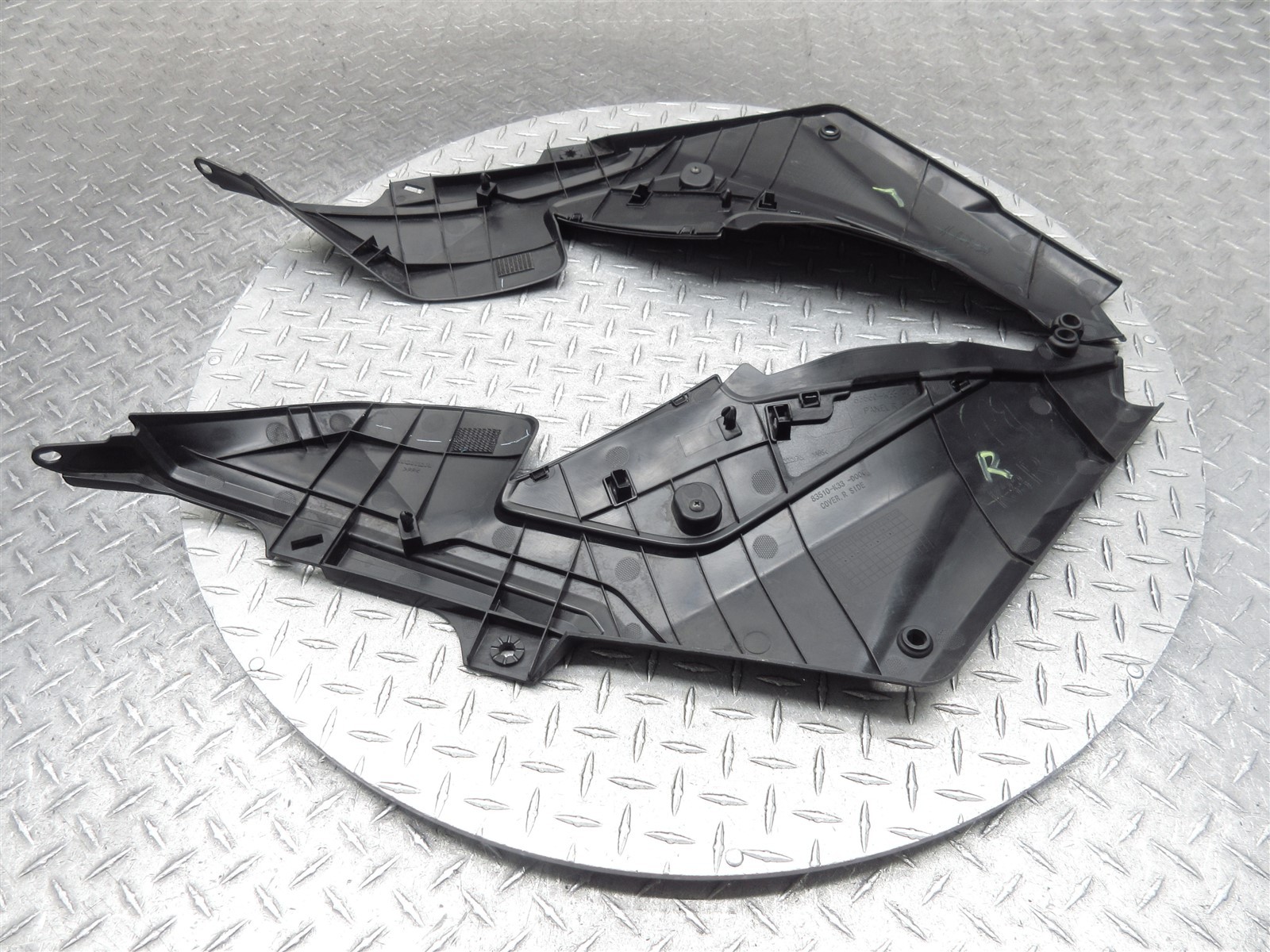 2015 15-22 Honda CBR300 CBR300R OEM Side Covers Trim Fairings Body Panels