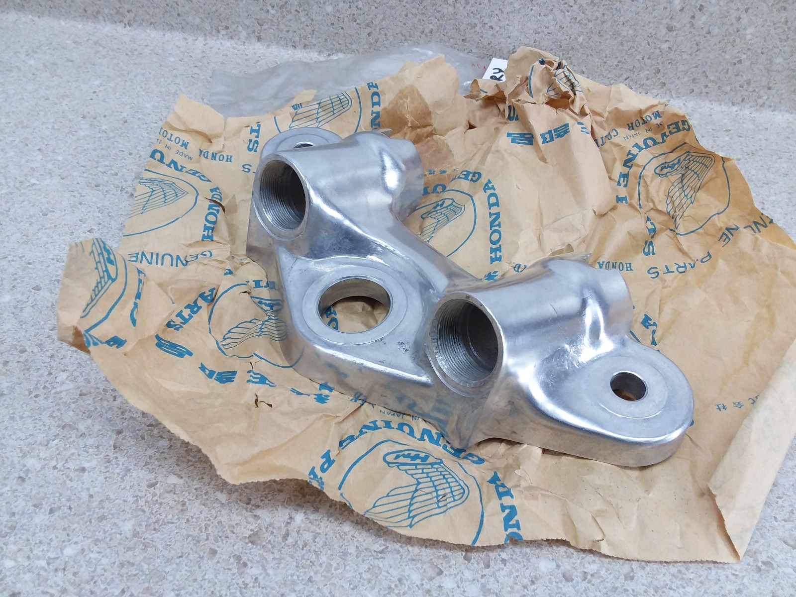 VTG NOS 1968-1971 Honda Trail Z50 CT70 Top Handlebar Holder Crown #53131-098-670