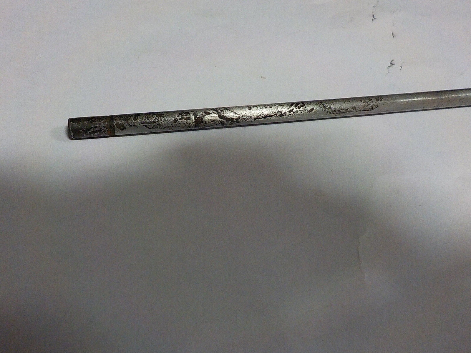 YAMAHA YZ 125 1983 CLUTCH PUSH ROD , HAS DAMAGE AS SEEN IN PICTURE ,USED