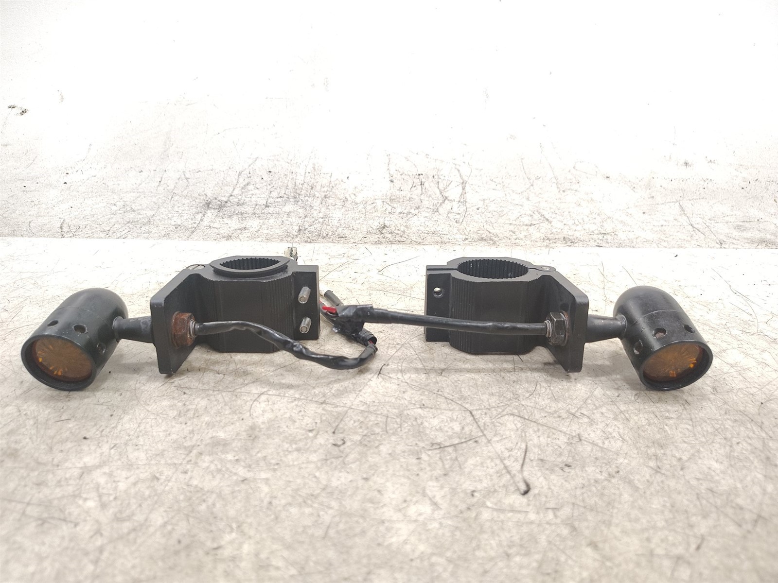 2022 Royal Enfield INT 650 Front Left Right Turn Signal Indicator Light & Clamps