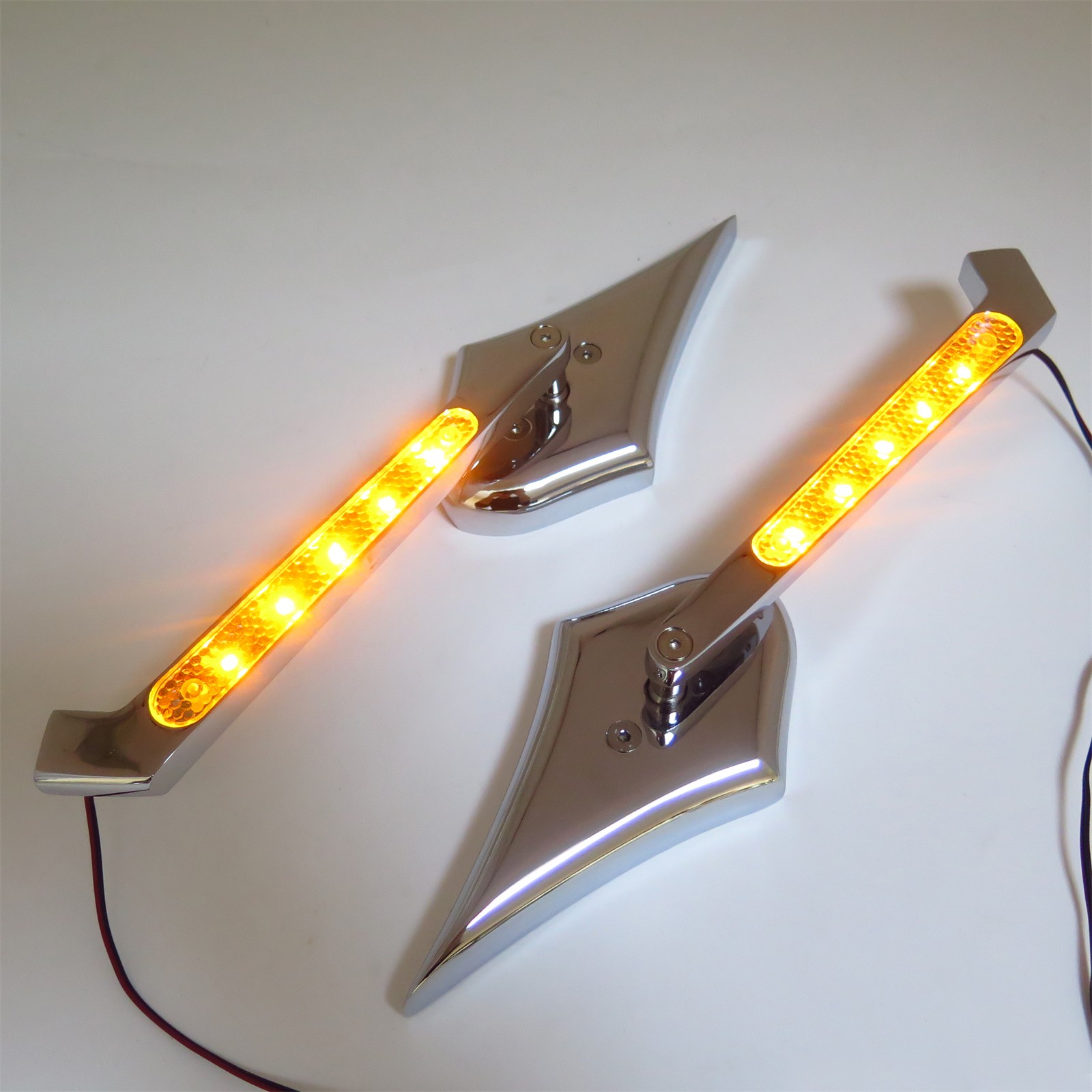 w/ LED Turn Signal Motorcycle Rearview Mirrors for Harley Big Dog Springer Dyna
