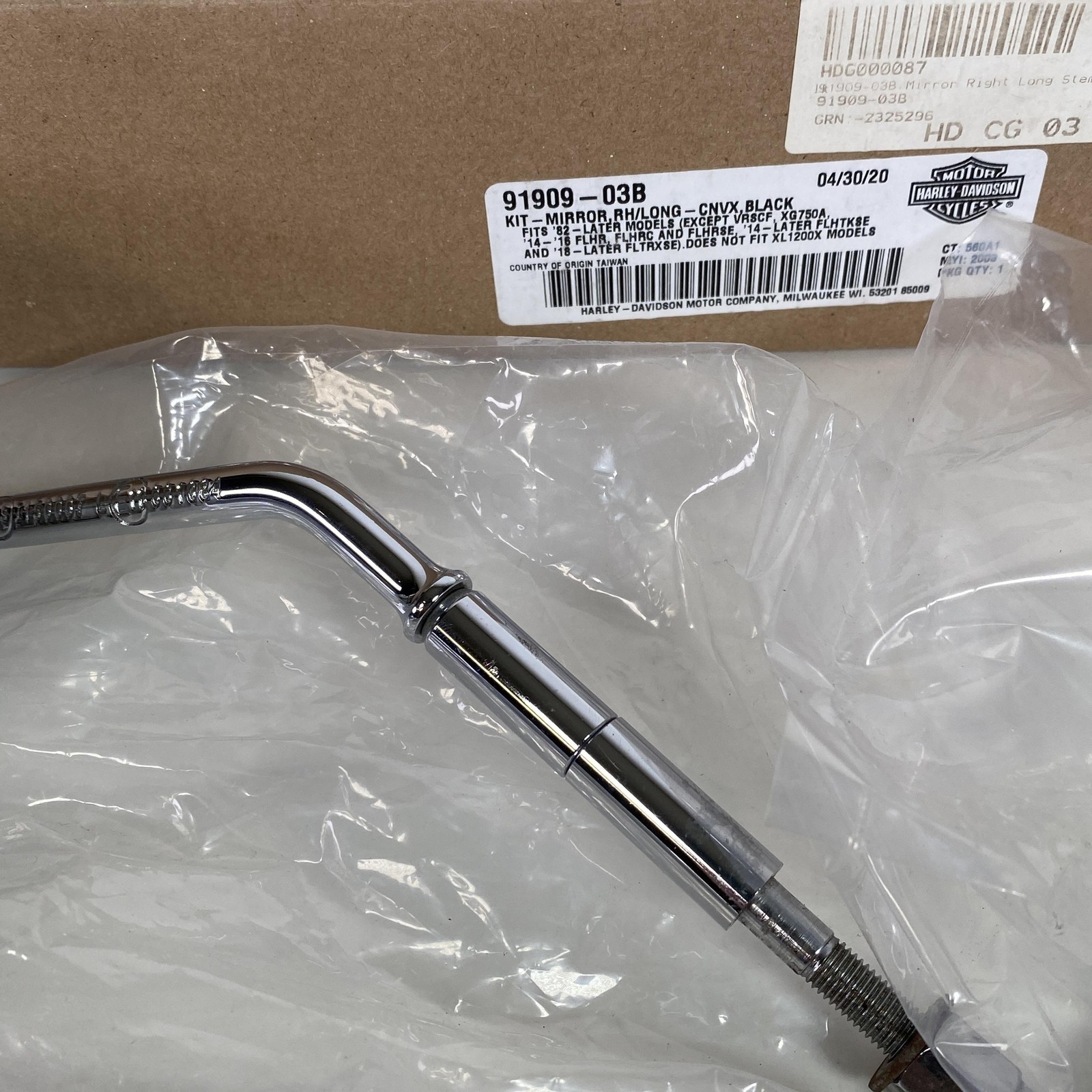 Harley-Davidson Long Stem Convex Side Mirrors Pair Chrome 91909-03B