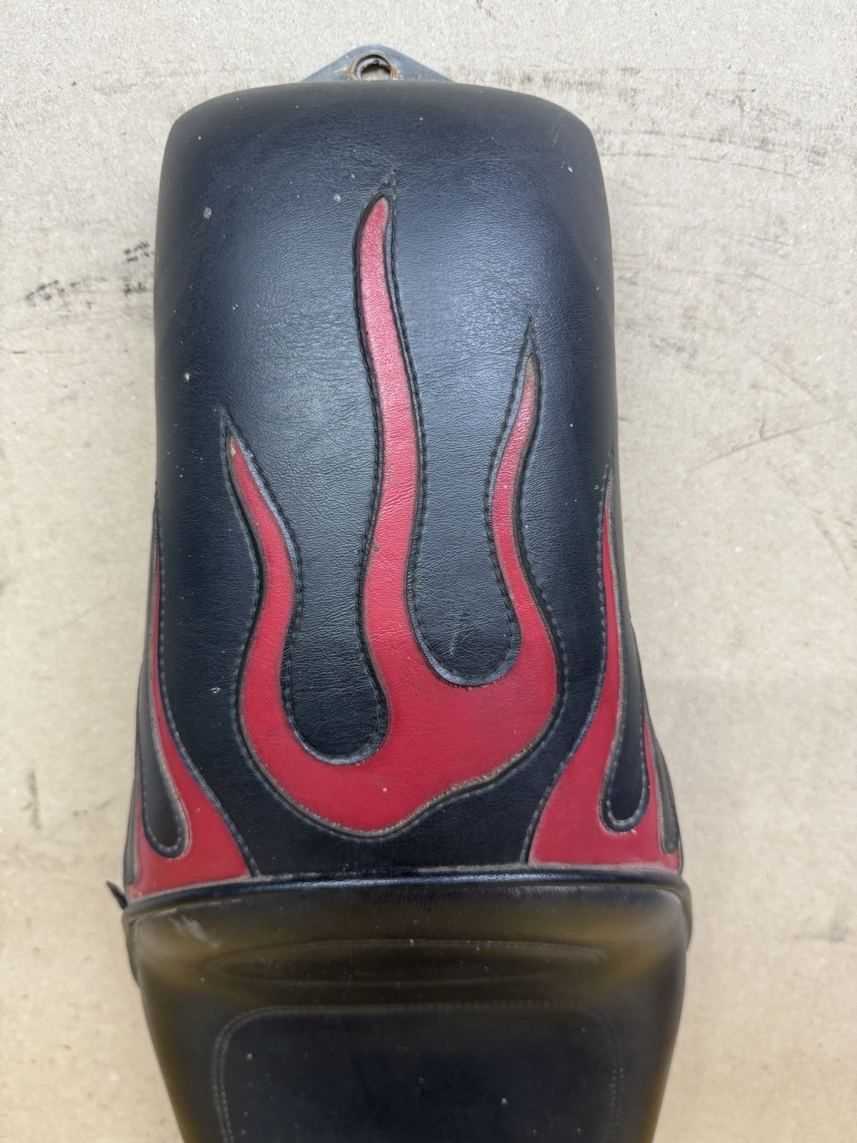 Harley-Davidson EVO Sportster Corbin Flame Seat