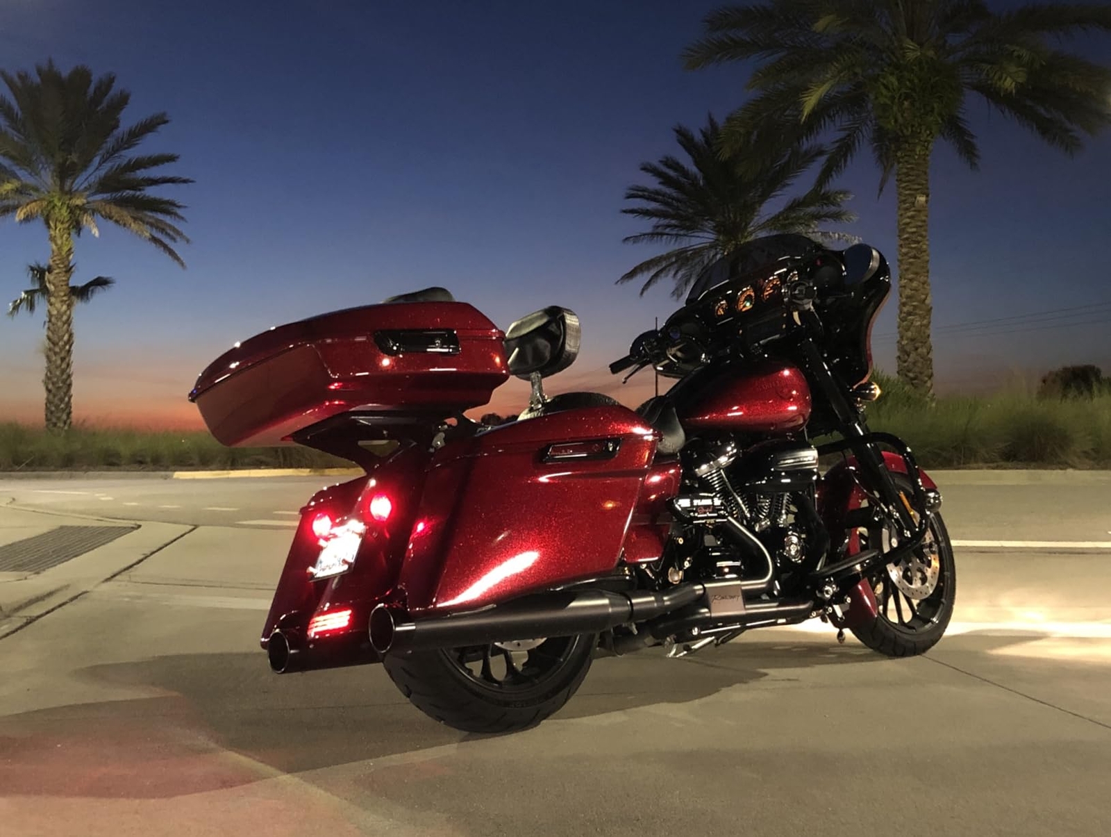 Two-up Tour Pack Pak Mount Luggage Rack Trunk Bracket For Harley Touring 14-22