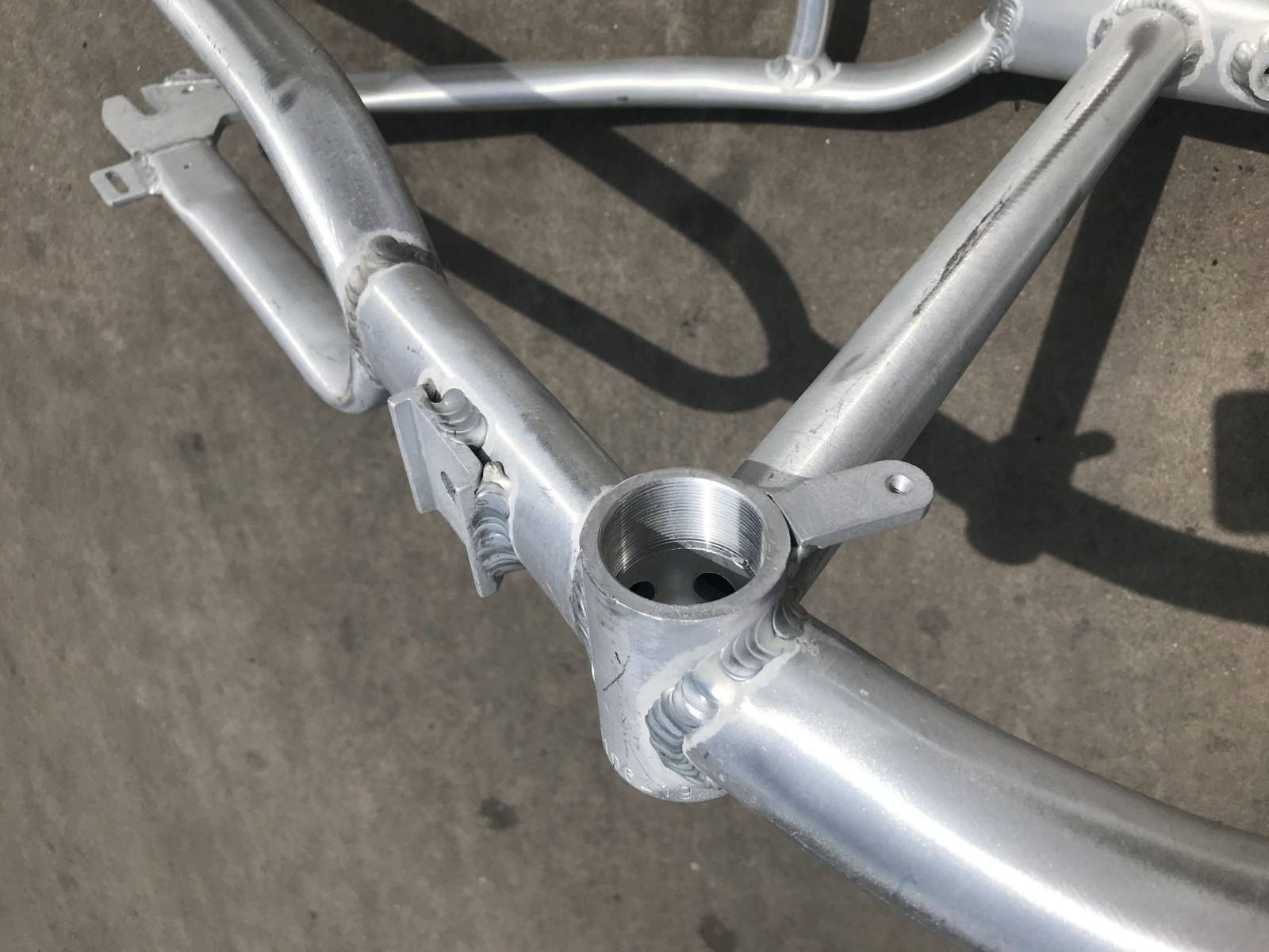 Brushed Alum Gas Frame 3.4L, 135mm Dropout Gas Tank Built-in w/36T Wide Crank