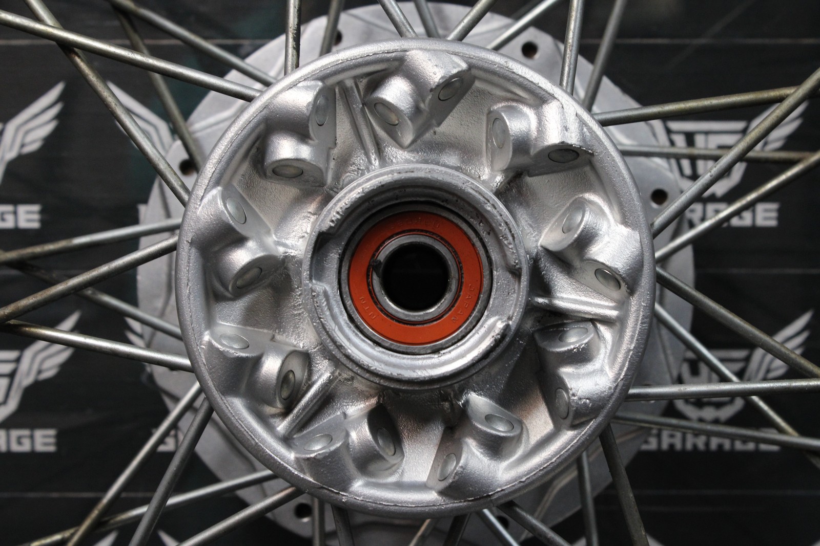 1992 KAWASAKI KDX200 21″ X 1.60″ OEM FRONT WHEEL RIM HUB 41090-1076