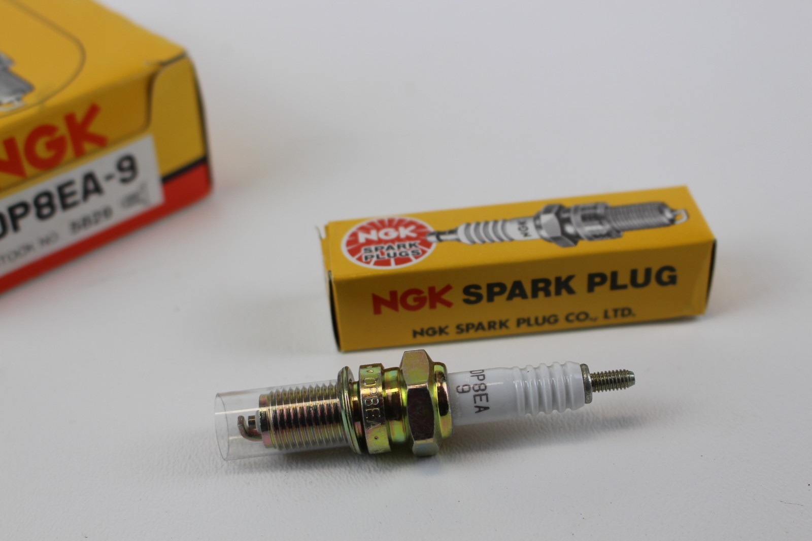10pk NGK DP8EA-9 Spark Plugs STOCK #5829 NOS Nagoya Japan