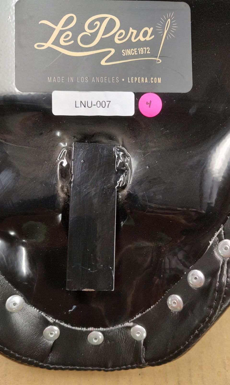 Le Pera 10″ Wide Bare Bones Front Solo Seat – LNU-007 for 1984-1999 Soft Tails
