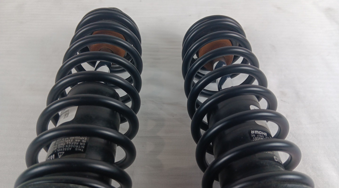 HARLEY DAVIDSON GENUINE 09-24 TRI GLIDE ADJUSTABLE REAR SHOCK SET 54000144