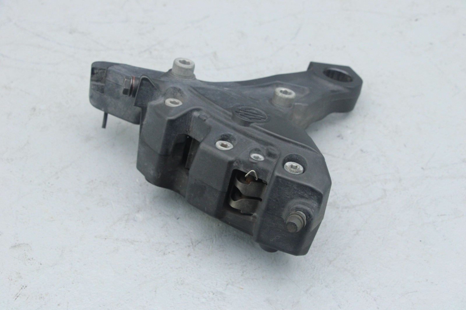 2016 Harley Street Glide Back Rear Brake Caliper + Mount Bracket 25mm #4095