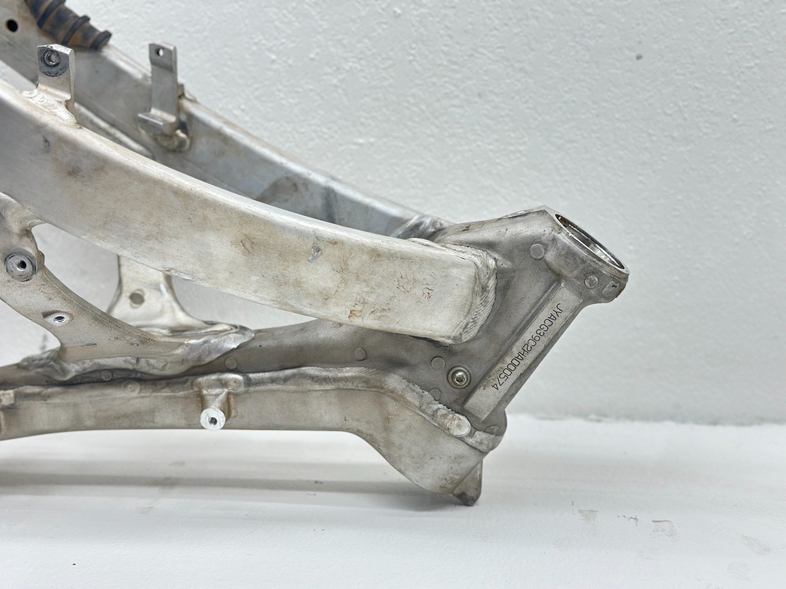 OEM Frame Fits Yamaha YZ250F 2014-2018 Main Chassis Hull Body B11-21101-01-00 ✅