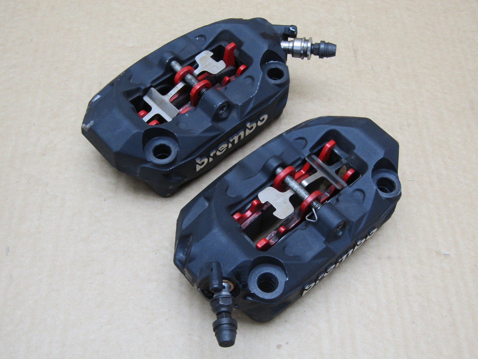 BMW R1200GS LC 2013 front brake calipers pair Brembo (15135)