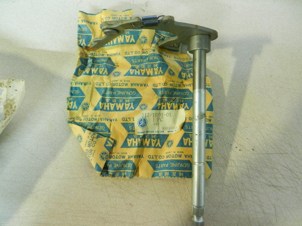 NOS Yamaha Shift Shaft Assy 1977 LB80 Champ 517-18101-01
