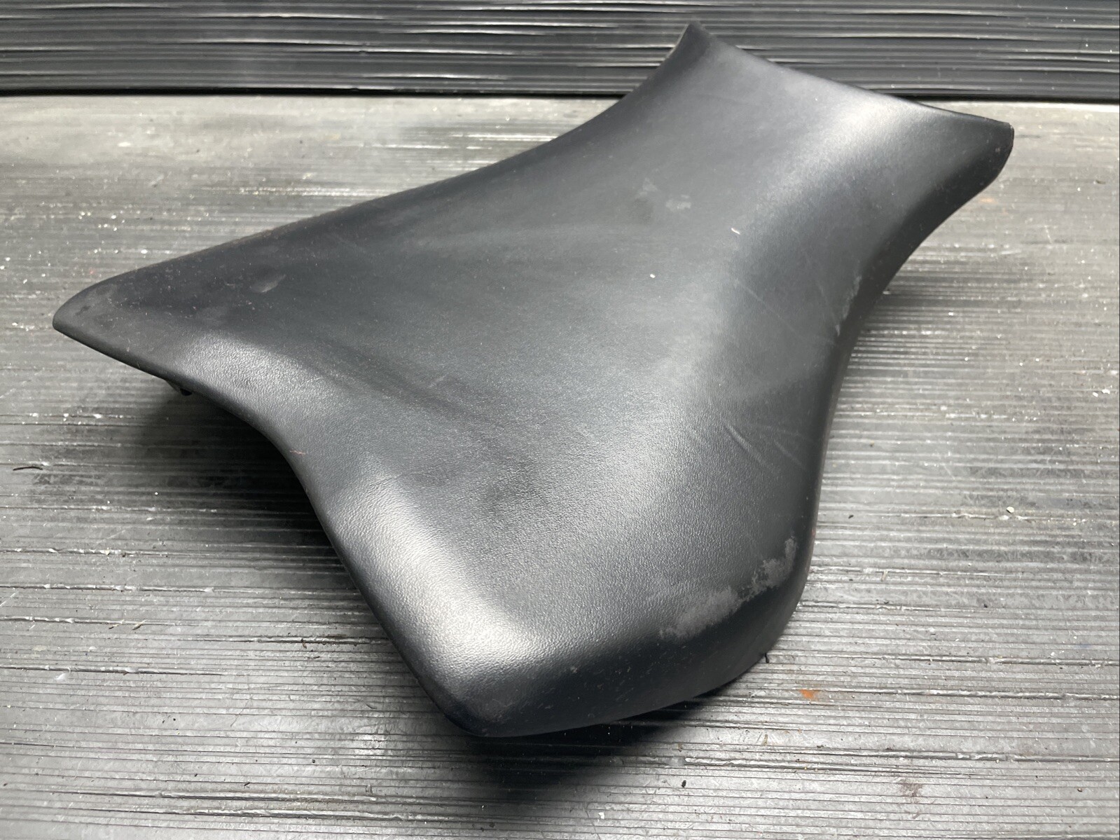 2014 Honda CBR1000RR Front seat, driver seat OEM #930248