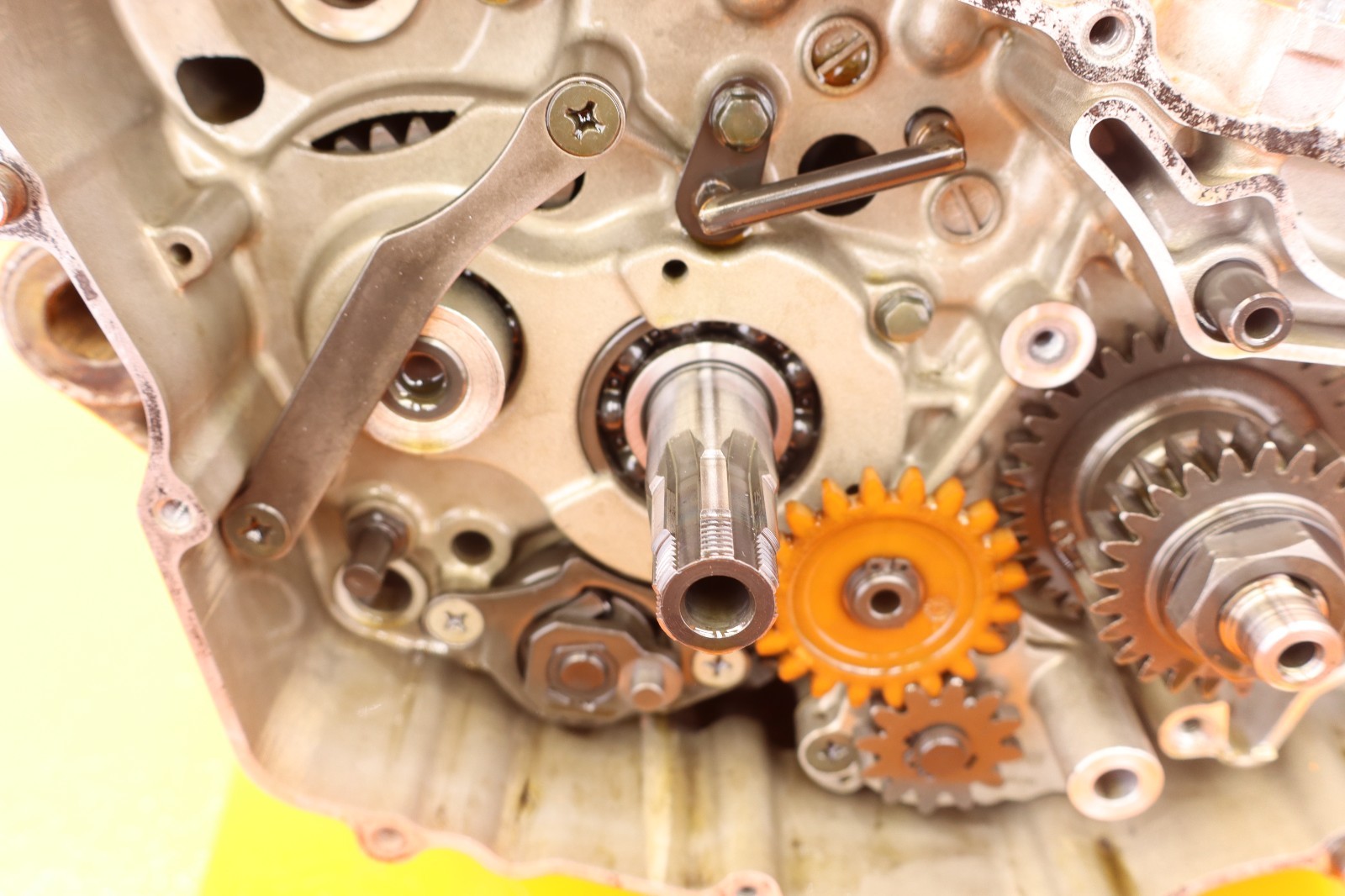 2000 – 2004 Suzuki DR-Z400E Bottom End Engine Crank Cases Transmission Assembly
