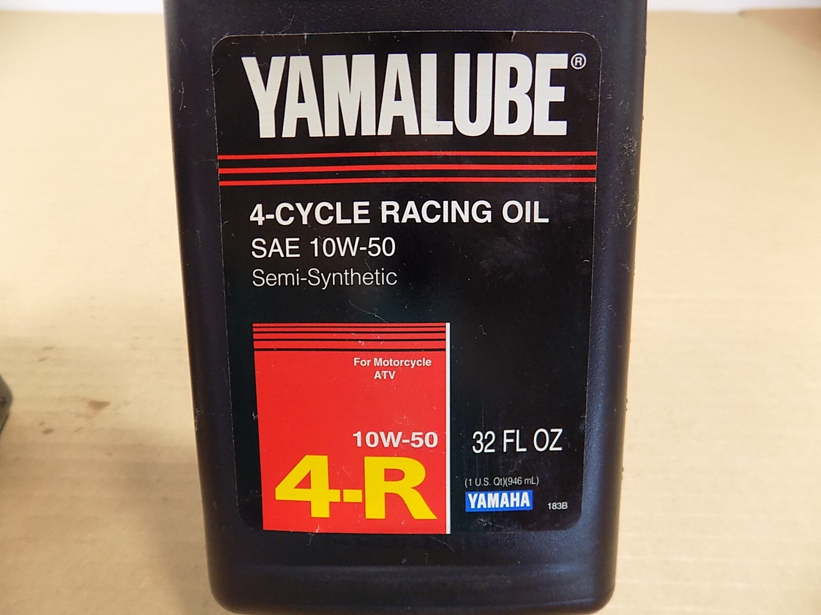 YAMAHA YAMALUBE 4-R 4-CYCLE RACING OIL / 8 QUARTS / SAE 10W-50 / SEMI SYNTHETIC