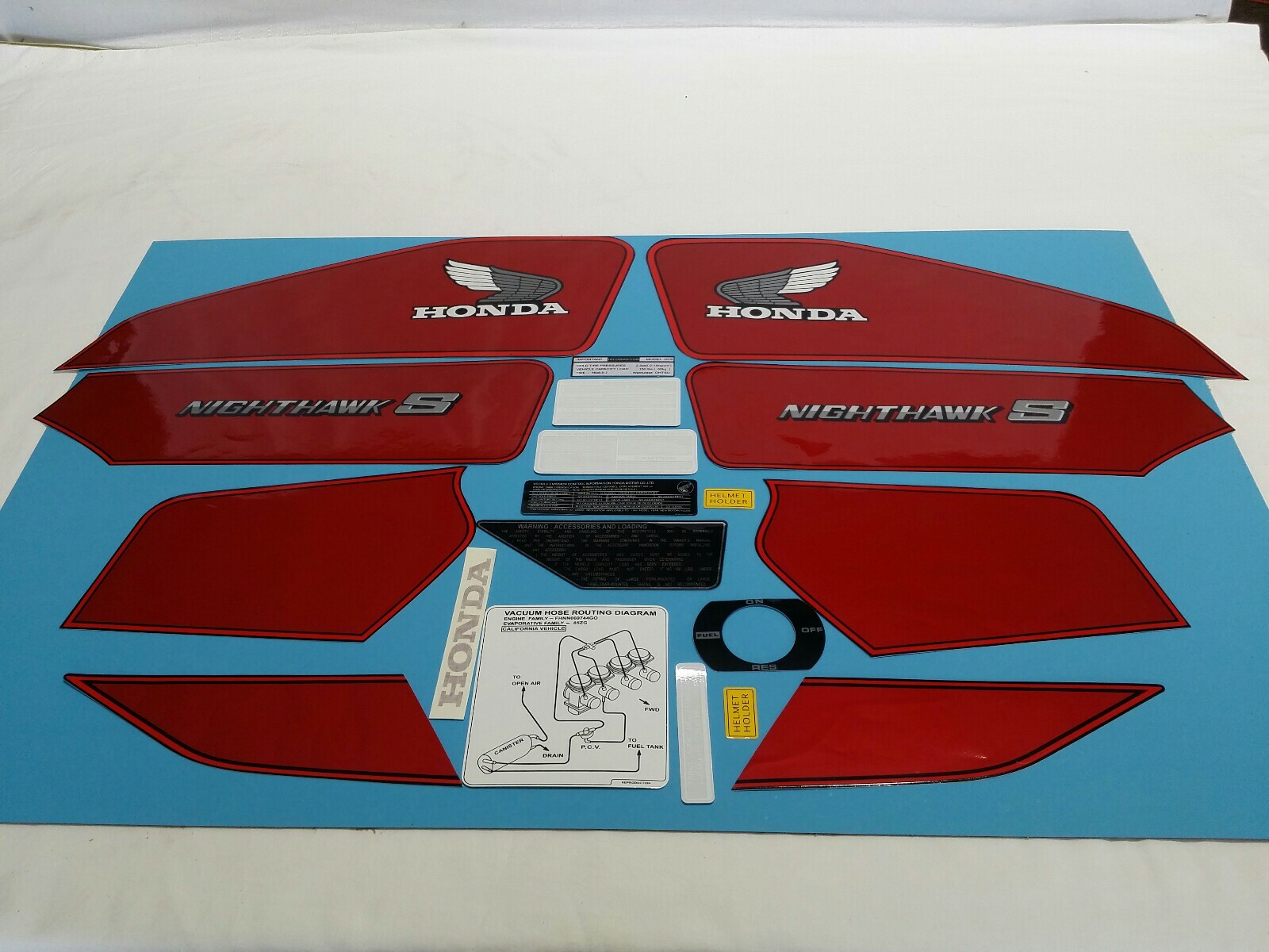 HONDA CB700SC CB700 1984 SIDE COVER FUEL TANK DECAL GRAPHIC SET (#H46)