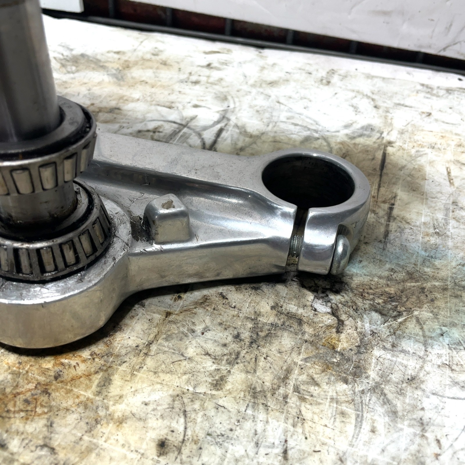 90-99 Harley Dyna Low Rider Super Glide OEM Triple Tree Fork Clamp READ