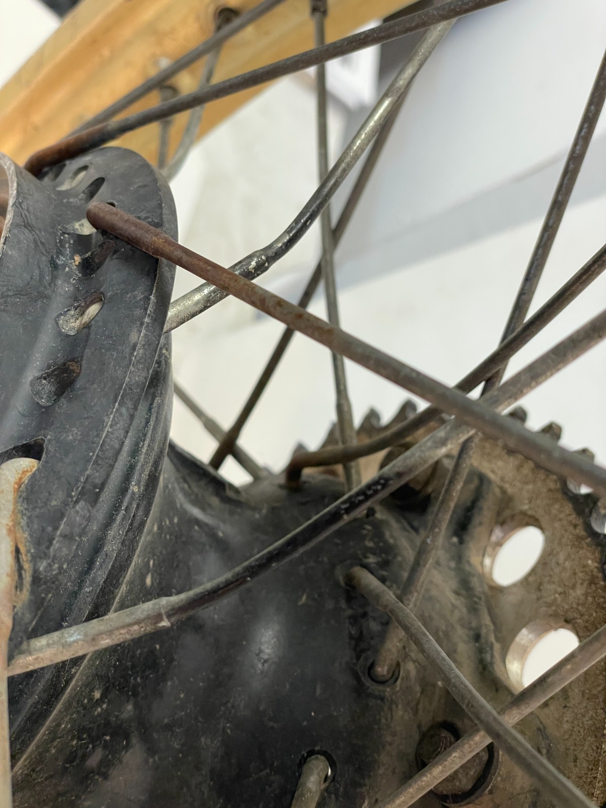 1981 1982 Yamaha IT465 Gold DID Rear Wheel 465 4V6 250 IT